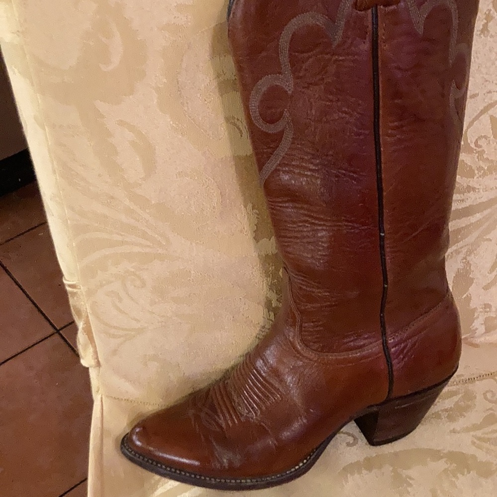 Boots - Picture 2 of 4